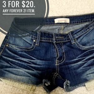 21 Denim Forever 21 Jean Shorts Peekaboo Pockets